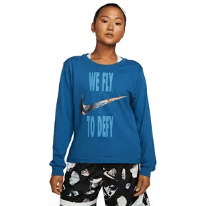 Nike Women's Dri-FIT Swoosh Fly Boyfriend T-Shirt