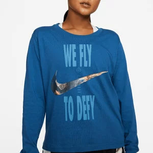 Nike Women's Dri-FIT Swoosh Fly Boyfriend T-Shirt