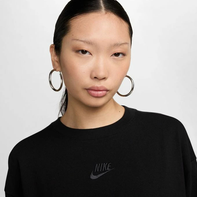 Nike Sportswear Women's Oversized T-Shirt