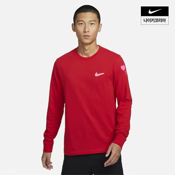 Nike Sportswear Heart and Sole Long-Sleeve T-Shirt