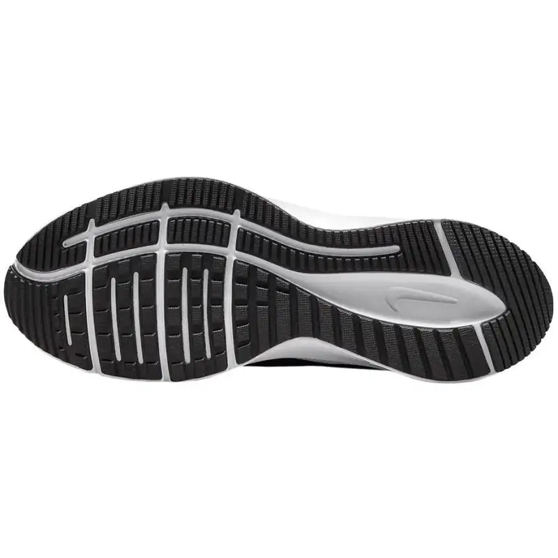 Nike Quest 4