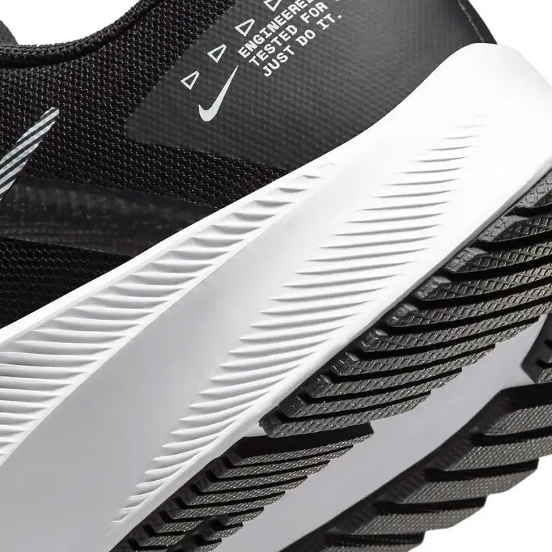Nike Quest 4