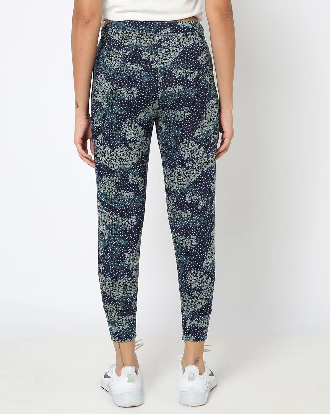 Nike Women's Dri-FIT French Terry All-Over Print 7/8 Pants