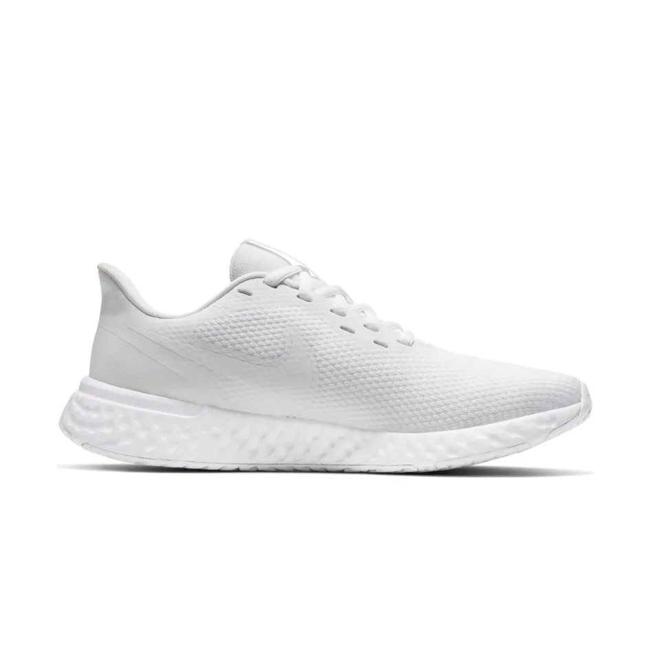 Nike Revolution 5