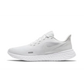 Nike Revolution 5