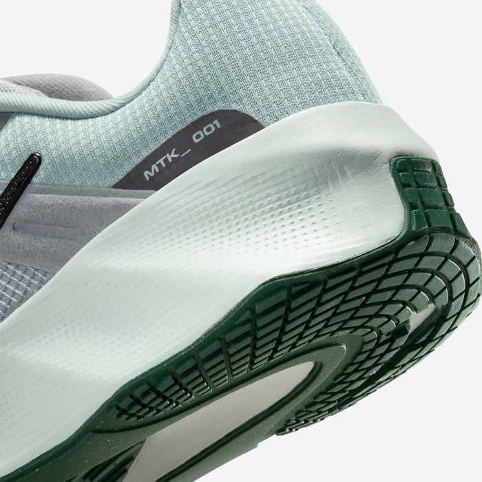 Nike Metro Tech
