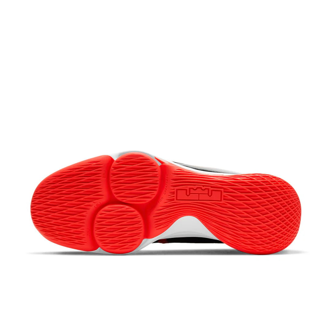 Nike LeBron Witness 5 EP