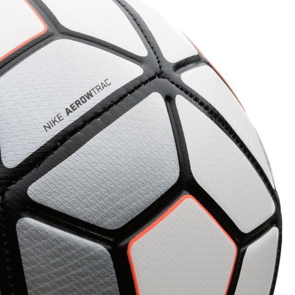 Nike Strike Football