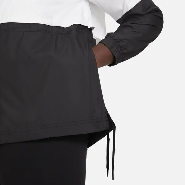Nike Sportswear Women's Woven Plus Jacket