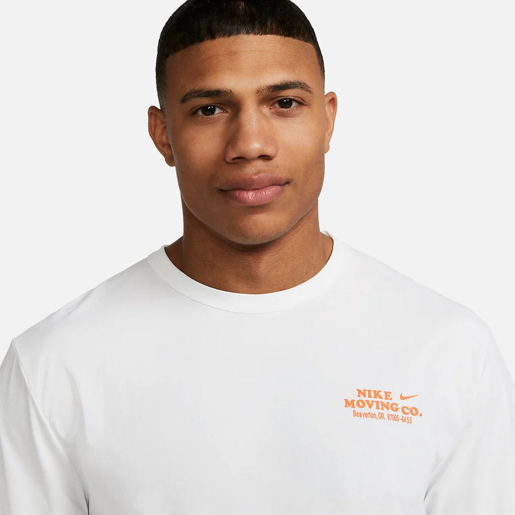 Nike Dri-FIT UV Hyverse Short-sleeve Movi