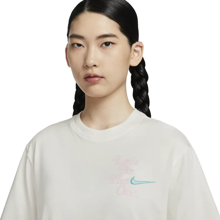 Nike Sportswear Women's Boxy Short-Sleeve T-Shirt