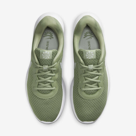 Nike Tanjun Flyease