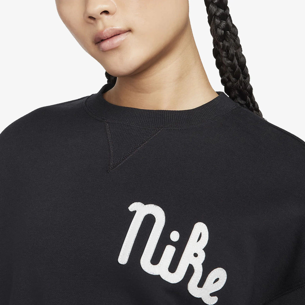 Nike Sportswear Women's Oversized Fleece Crew Sweatshirt