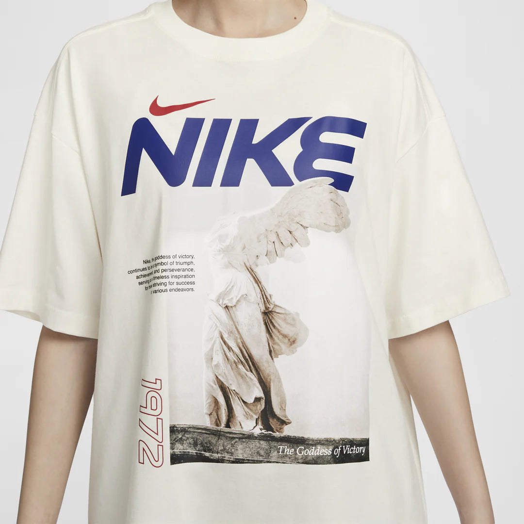 Nike Sportswear Short-sleeve T-shirt Label Oversized Gcel
