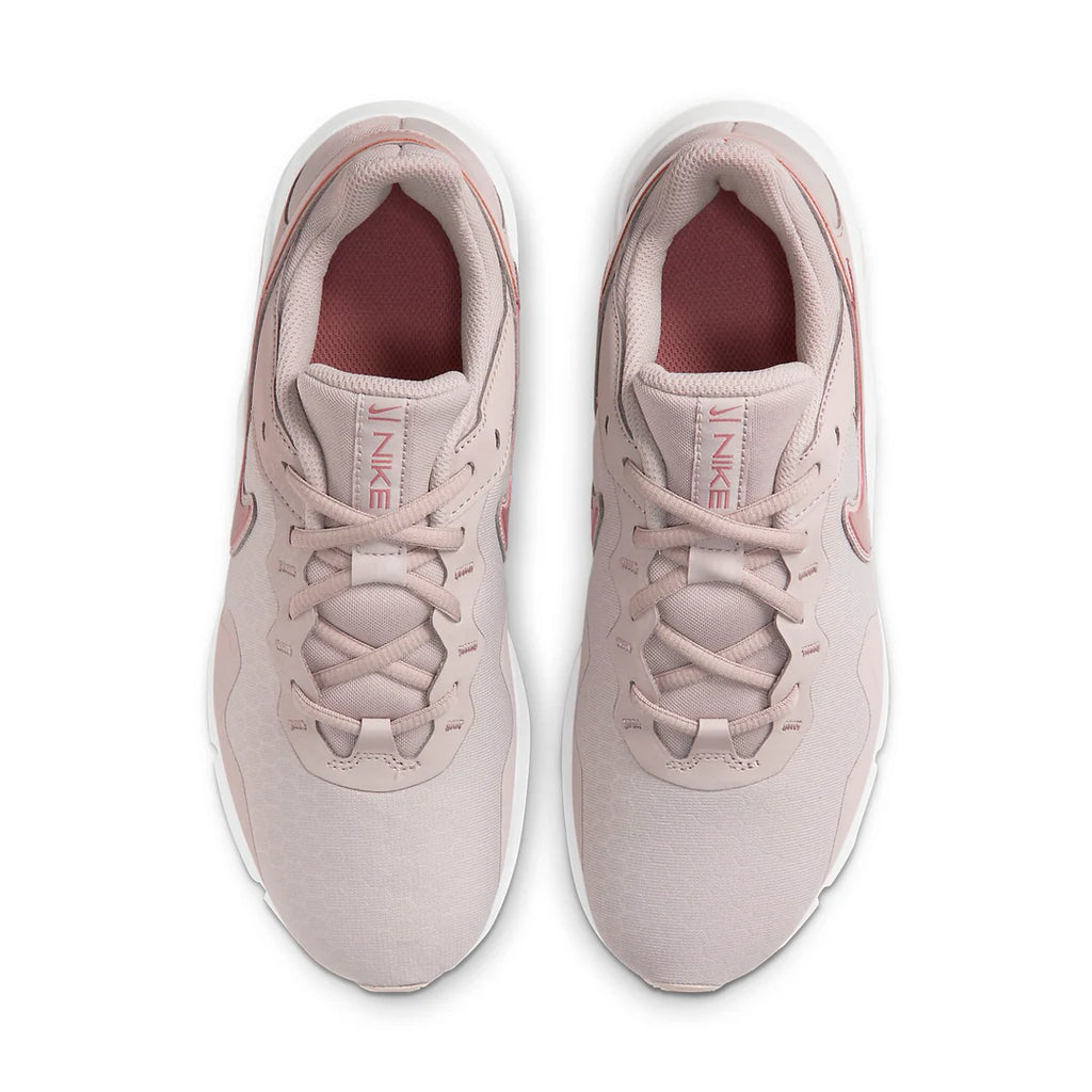 Nike Legend Essential 2