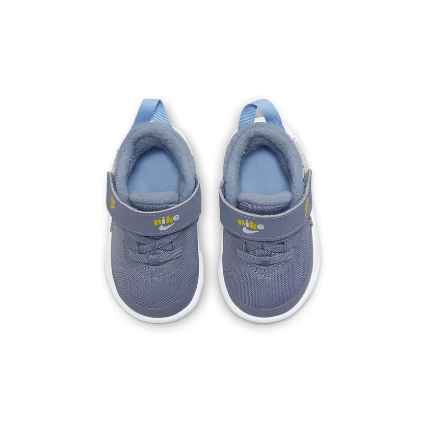 Nike Team Hustle D 10 Dream Toddler Shoe