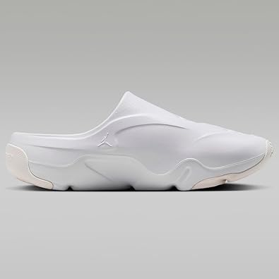 Nike Jordan Roam