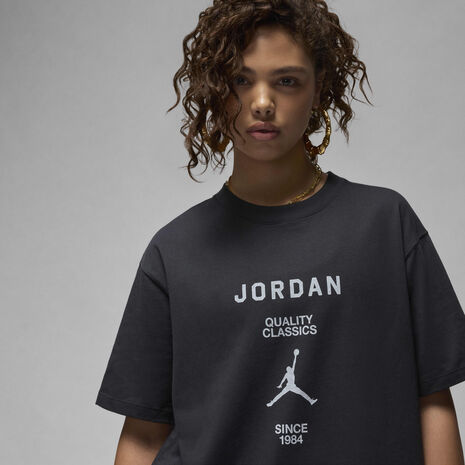 Nike Jordan Women's Short Sleeve Graphic T-Shirt