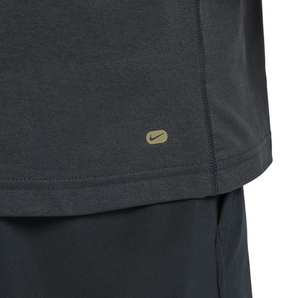 Nike Dri-FIT UV Hyverse Short-sleeve Its