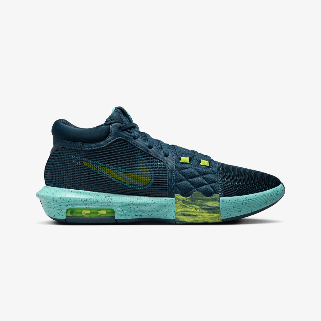 Nike LeBron Witness VIII EP