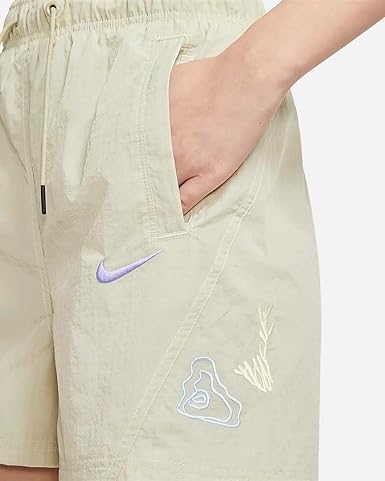 Nike Sportswear Women's Repel Woven Graphic High-Rise Shorts