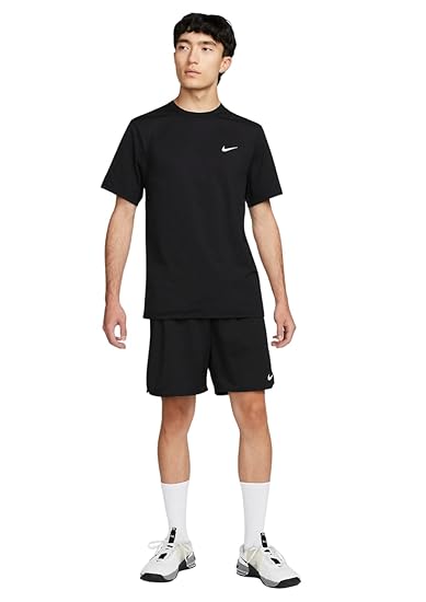 Nike Men's Dri-FIT UV HYVERSE Short-Sleeve Top