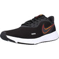Nike Revolution 5