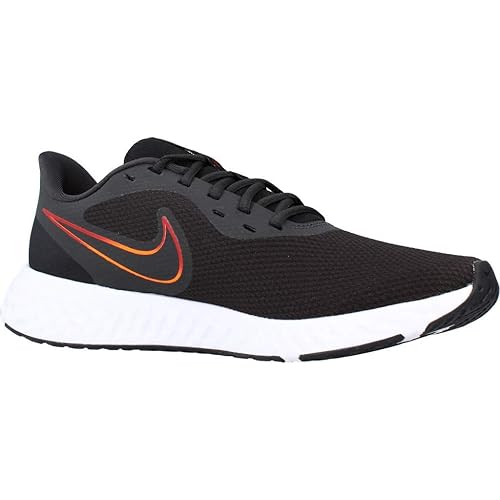Nike Revolution 5