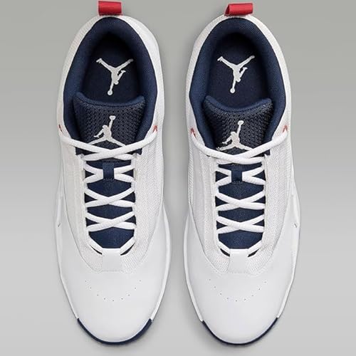 Nike Jordan Max Aura 6