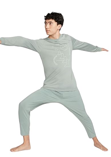 Nike Men's Seasonal Yoga Long-Sleeve T-Shirt