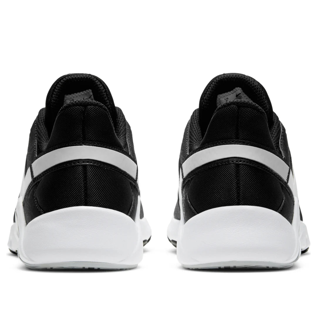 Nike Legend Essential 2