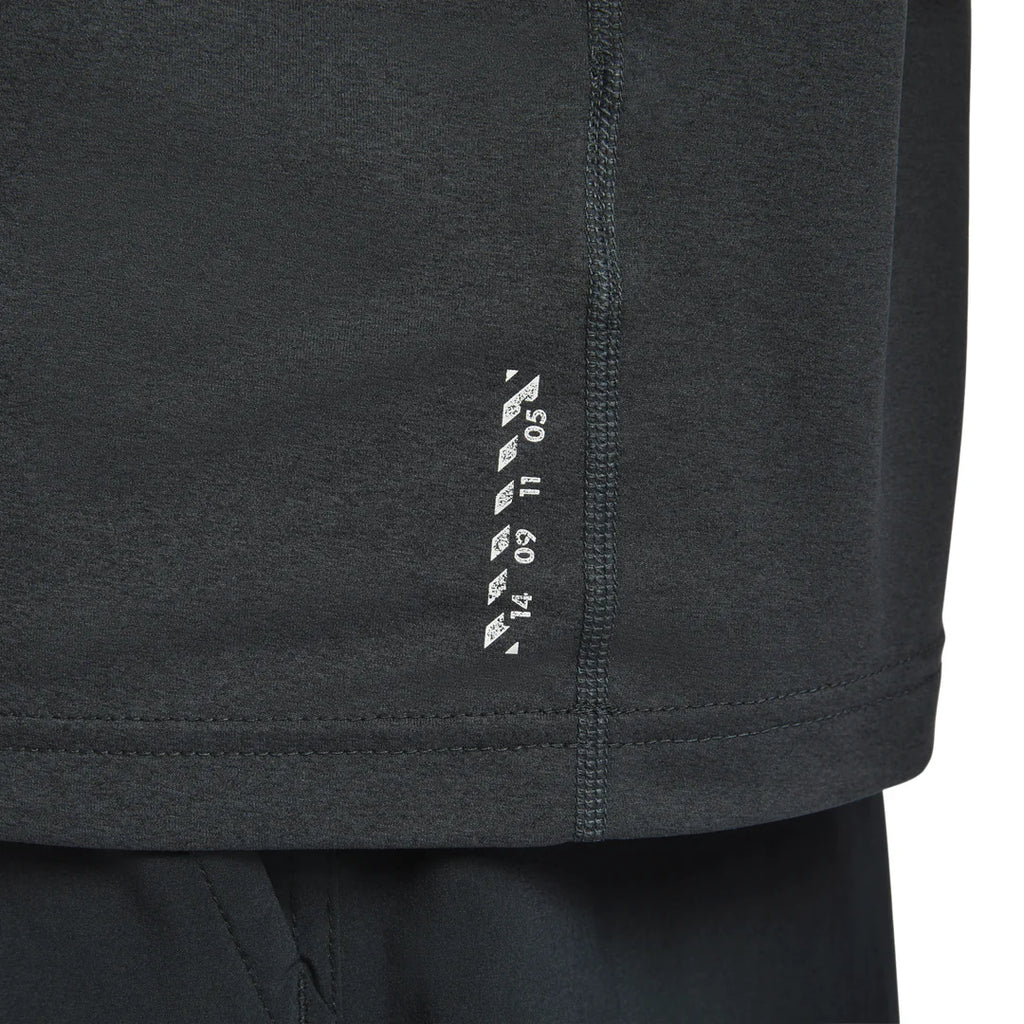 Nike Dri-FIT UV Hyverse Short-sleeve Its