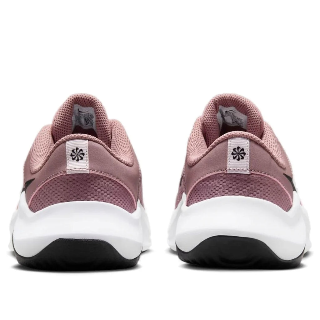 Nike Legend Essential 3 Next Nature