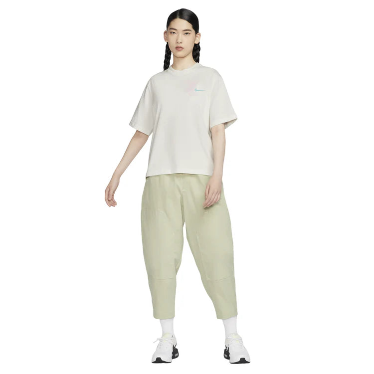 Nike Sportswear Women's Boxy Short-Sleeve T-Shirt