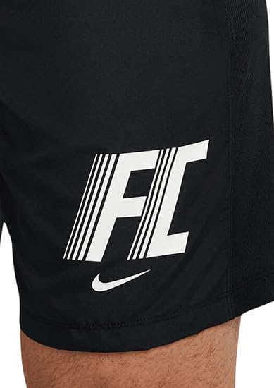 Nike Men's Dri-FIT Football Club Essential 8-Inch Short