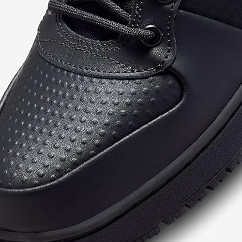 Nike Court Borough Mid Winter