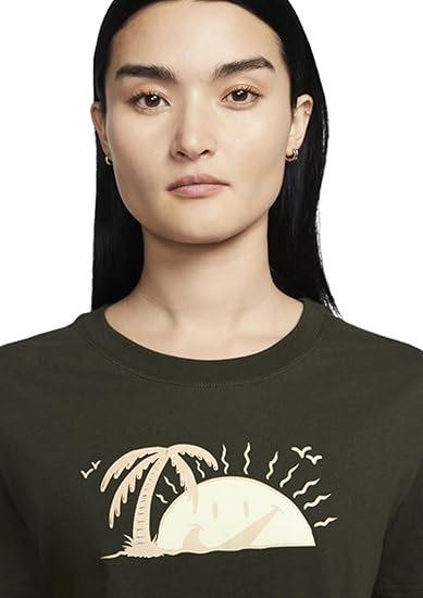 Nike Sportswear Women's Cropped T-Shirt