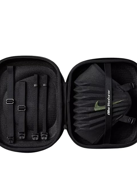 Nike  Venturer Performance Face Mask