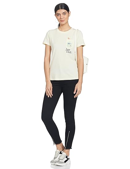 Nike Sportswear Women's Regular Fit Short-Sleeve Pocket T-Shirt Nature Graphic