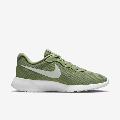 Nike Tanjun Flyease