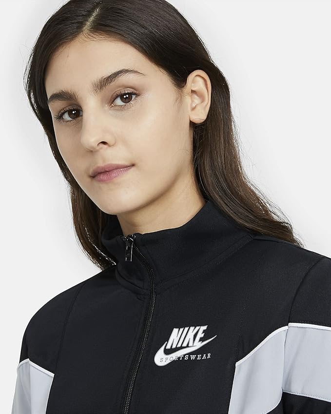 Nike Women's Sportswear Heritage Packable Jacket
