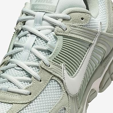 Nike Zoom Vomero 5