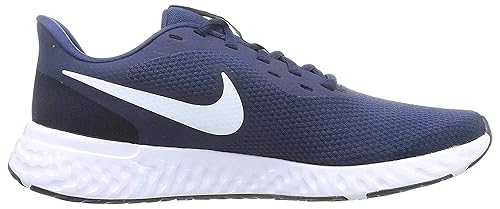 Nike Revolution 5