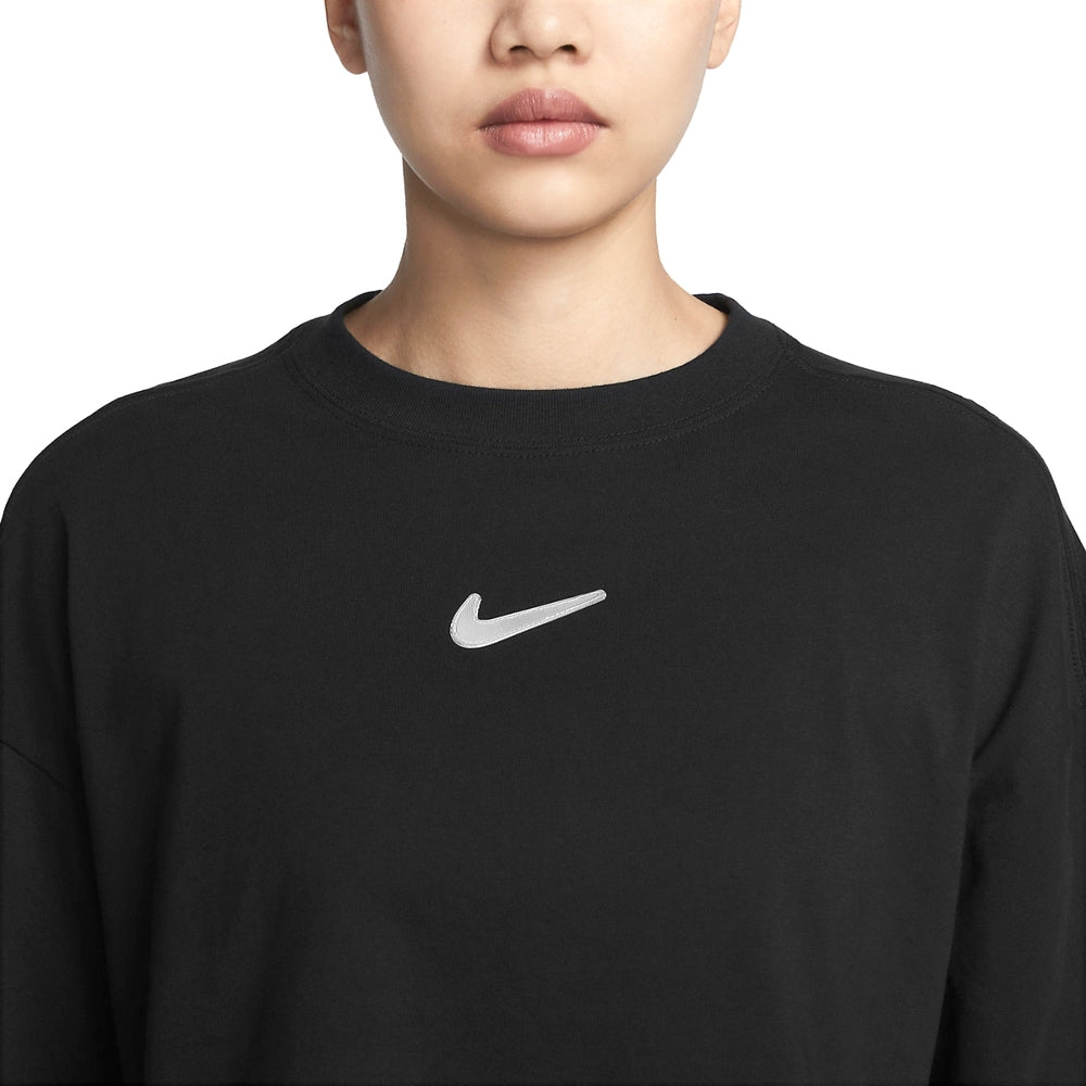Nike Sportswear Swoosh Graphic Long-Sleeve Top