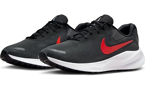 Nike Revolution 7