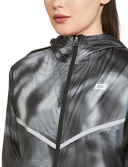 Nike Women's Repel Woven All-Over Print Jacket