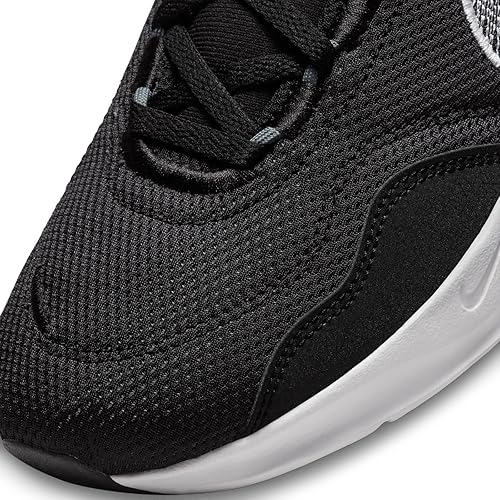 Nike Legend Essential 3 Next Nature