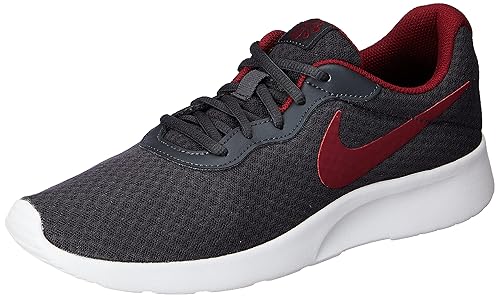 Nike Tanjun