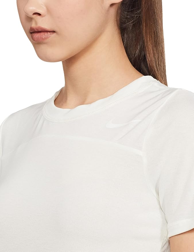 Nike Women's Icon Clash Short-Sleeve Top