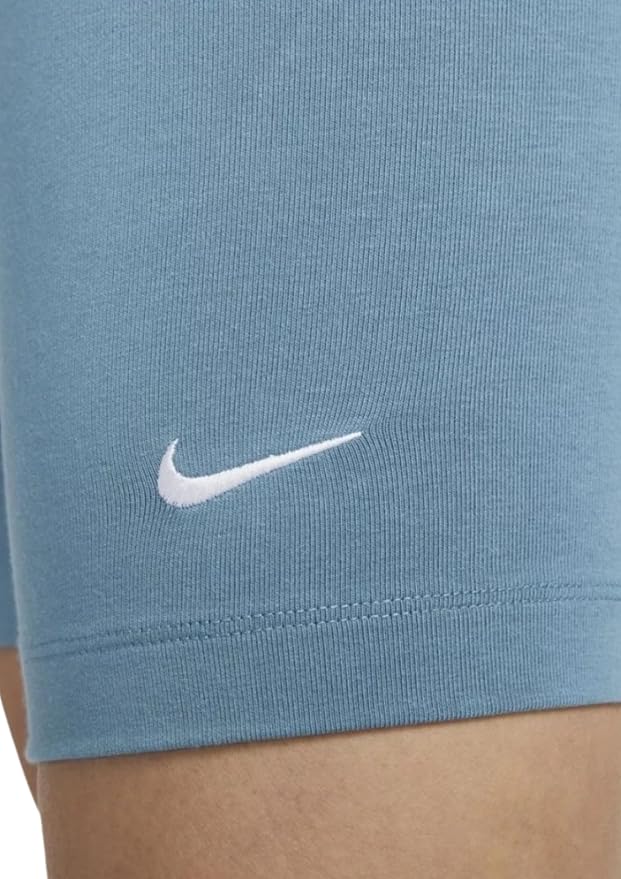Nike Essential Mid-Rise Biker Short